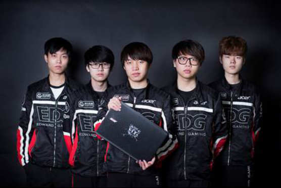 另一方面 另一方面