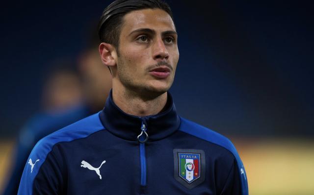 他加强了 他加强了