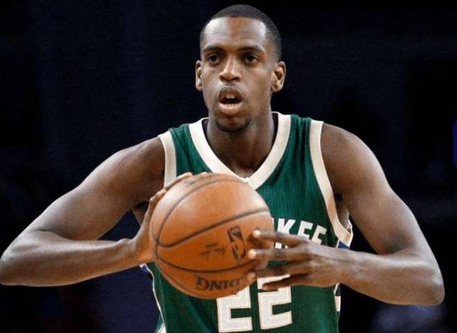 一名被外界 一名被外界